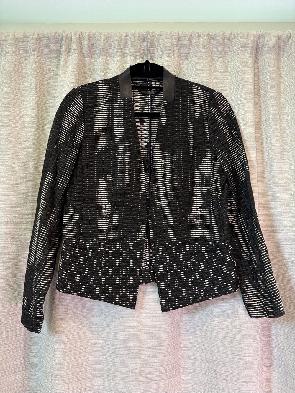 Elite Tahari Black and White Size 2 Textured Open-Front Jacket Blazer